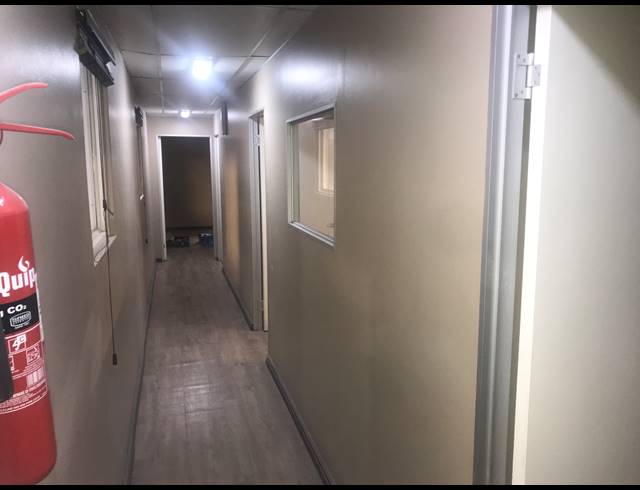 1,465M² WAREHOUSE RENTED IN OKAVANGO PARK